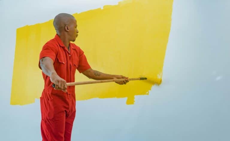 painting a room yellow